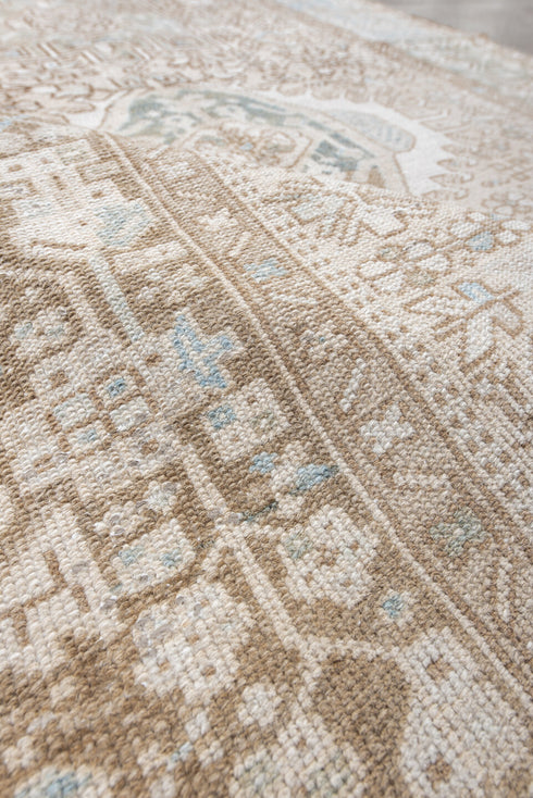 Vintage Heriz Area Rug (5' x 6')
